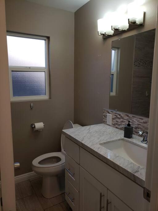 Bouganvilla 4-Bedroom, 2-Baths, Single Family House Thousand Oaks Buitenkant foto