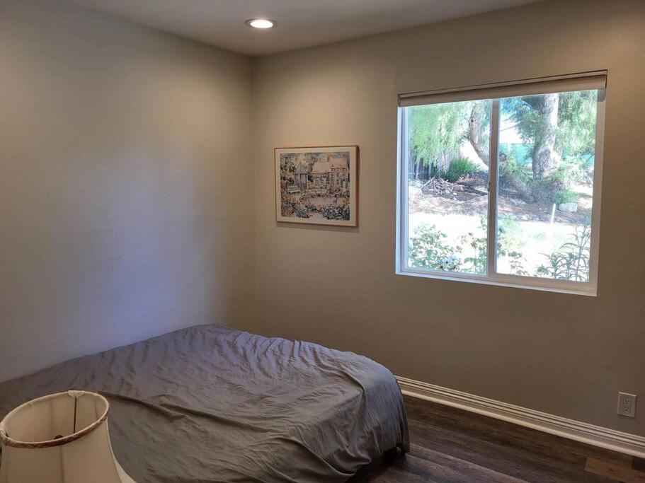 Bouganvilla 4-Bedroom, 2-Baths, Single Family House Thousand Oaks Buitenkant foto